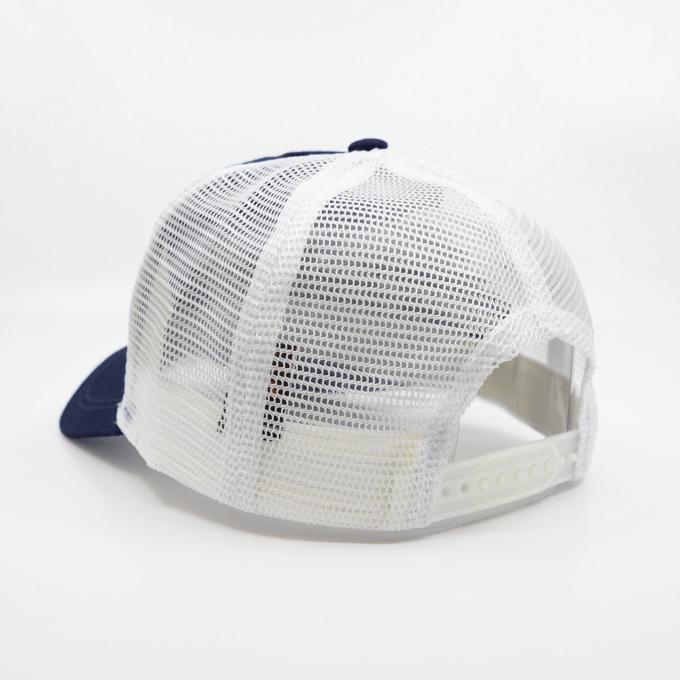 5003 - HW24 Mac Trucker